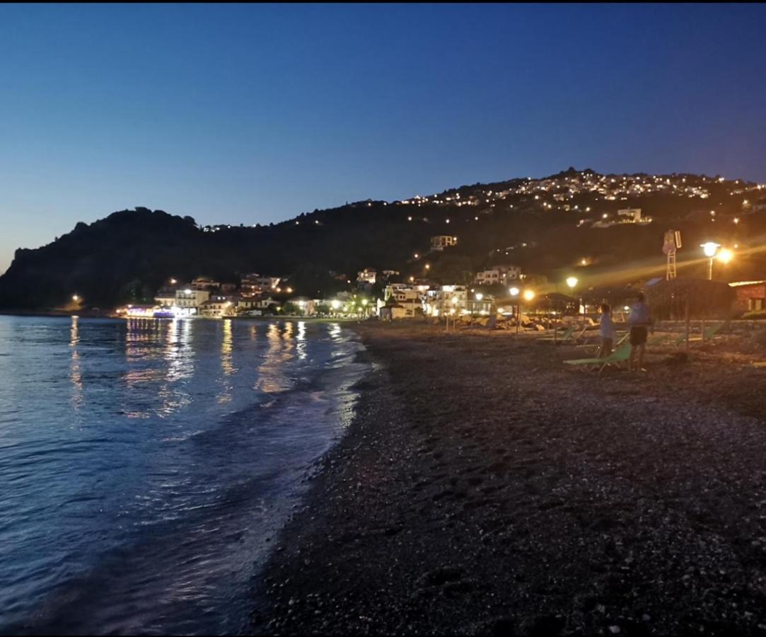 Markamar Loutraki  Exterior photo